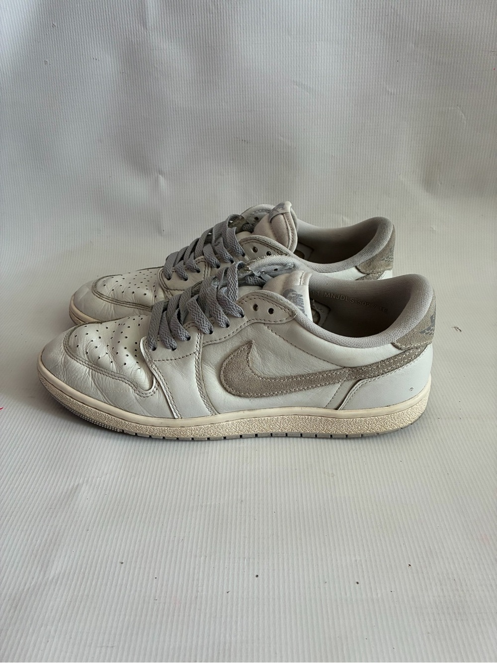 AIR JORDAN 1 LOW OG 85 NEUTRAL GREY/WHITE SIZE 11